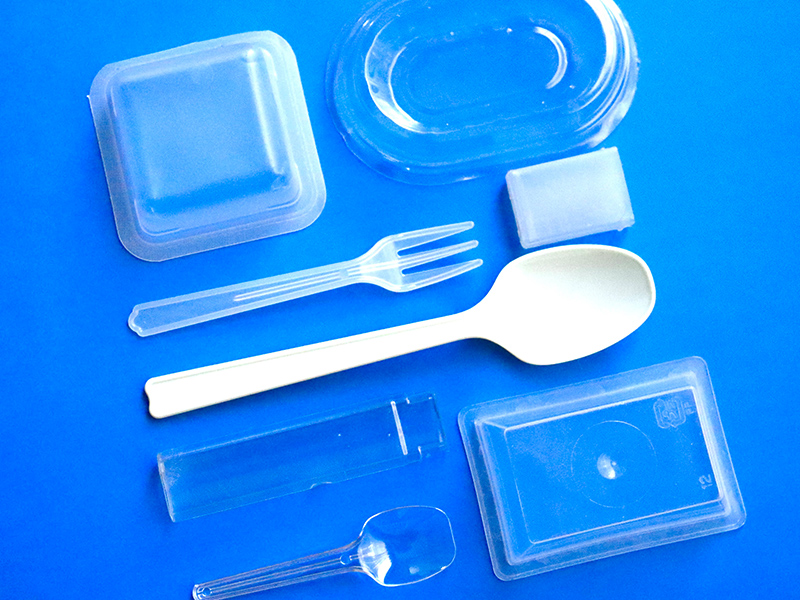 プラスチック食品容器
